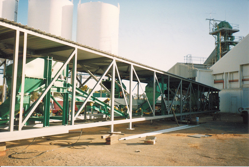 Grain loading conveyor system