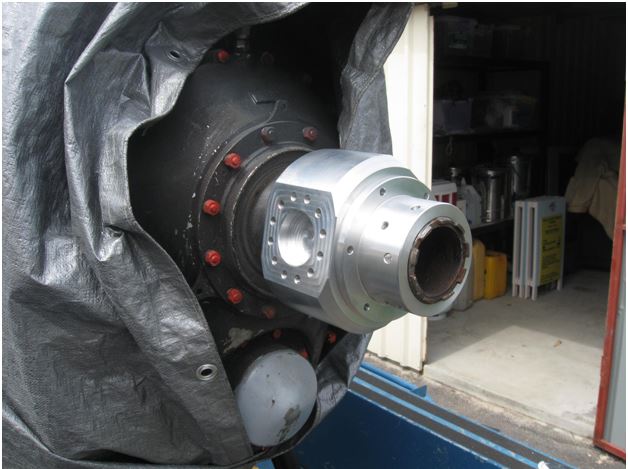 Initial fitting of the newly machined parts onto the engine shaft. Required a minimum amount of work — mainly cleaning protective paint off the shaft.