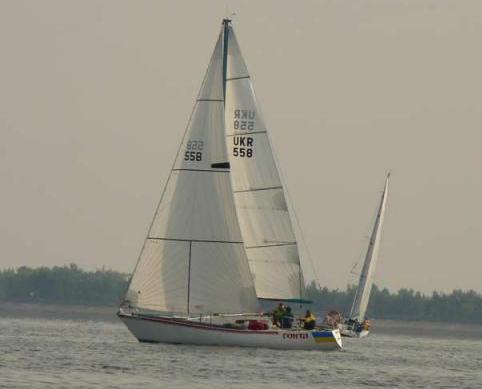 “Gonta” 28 years after her first launch, racing on the Dnieper. Kiev, July 2009.